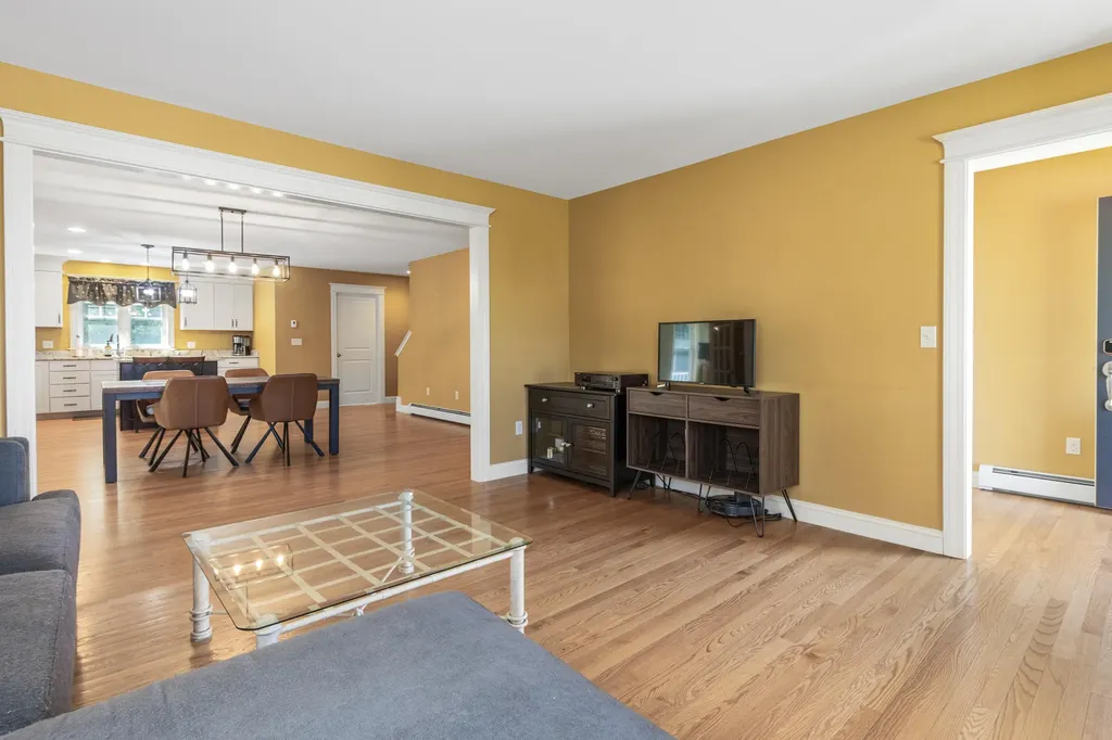 29 Mccann Way Scarborough ME 04074