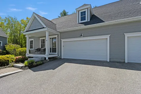 29 Mccann Way Scarborough ME 04074