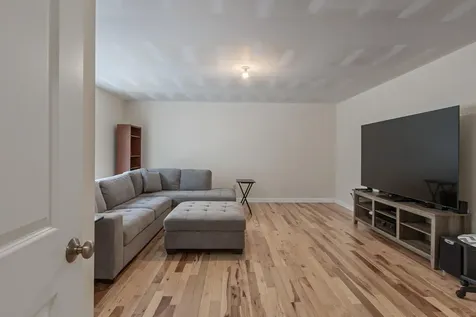 29 Mccann Way Scarborough ME 04074
