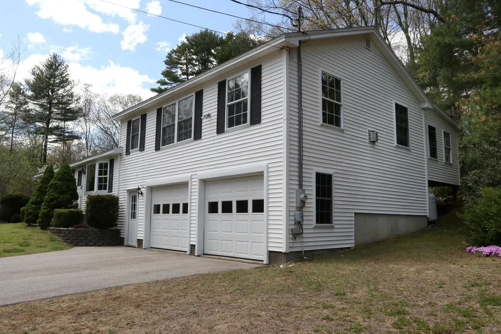 169 N Berwick Road Wells ME 04090