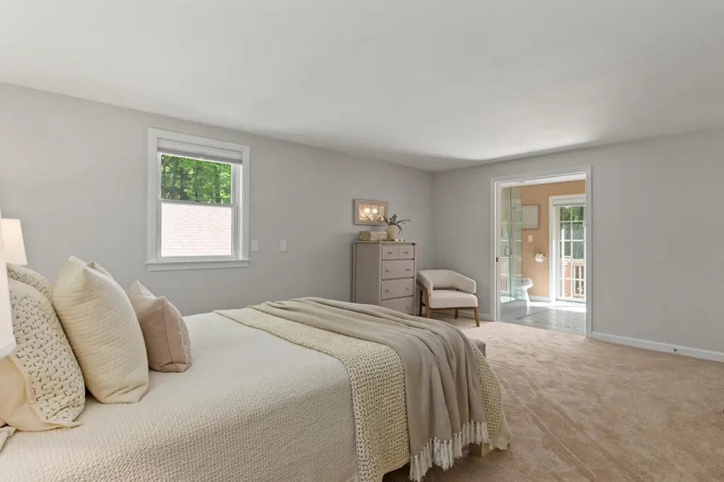 16 Pleasant Valley Road Cumberland ME 04021