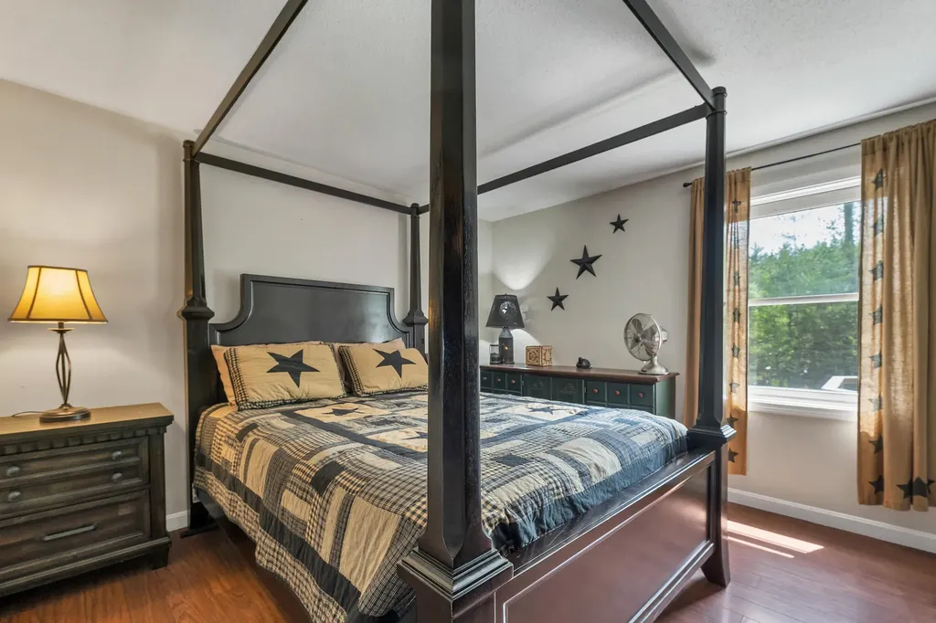 1304 Cape Road Hollis ME 04042