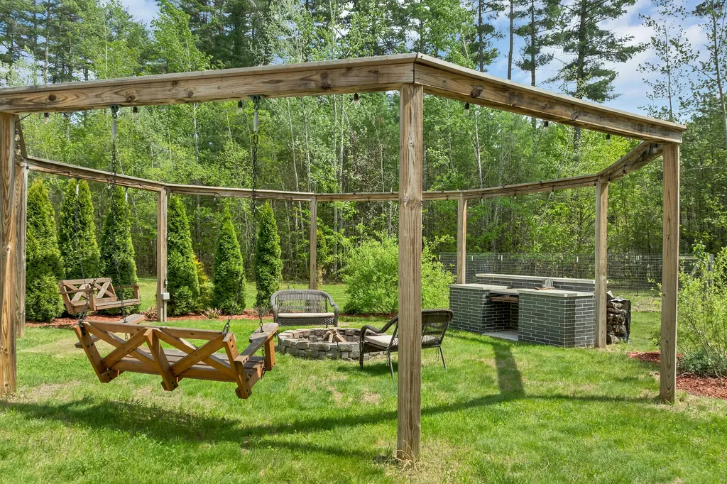 1304 Cape Road Hollis ME 04042