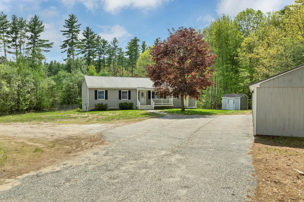 1304 Cape Road Hollis ME 04042