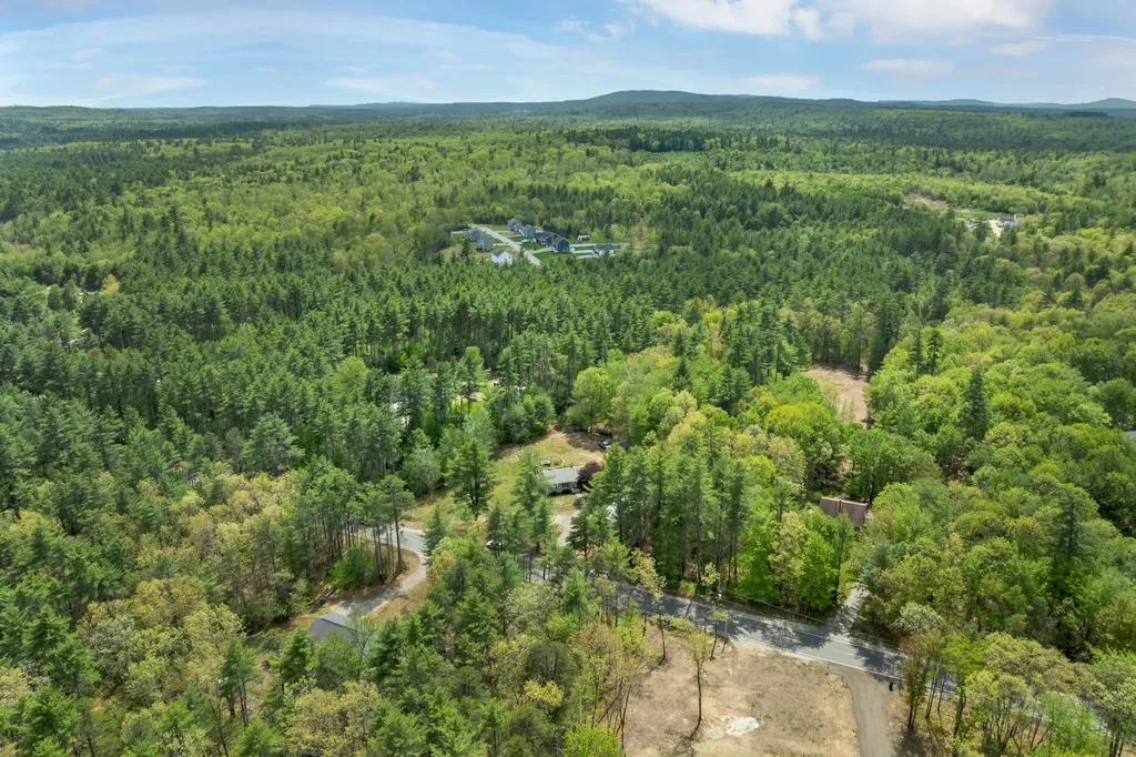 1304 Cape Road Hollis ME 04042