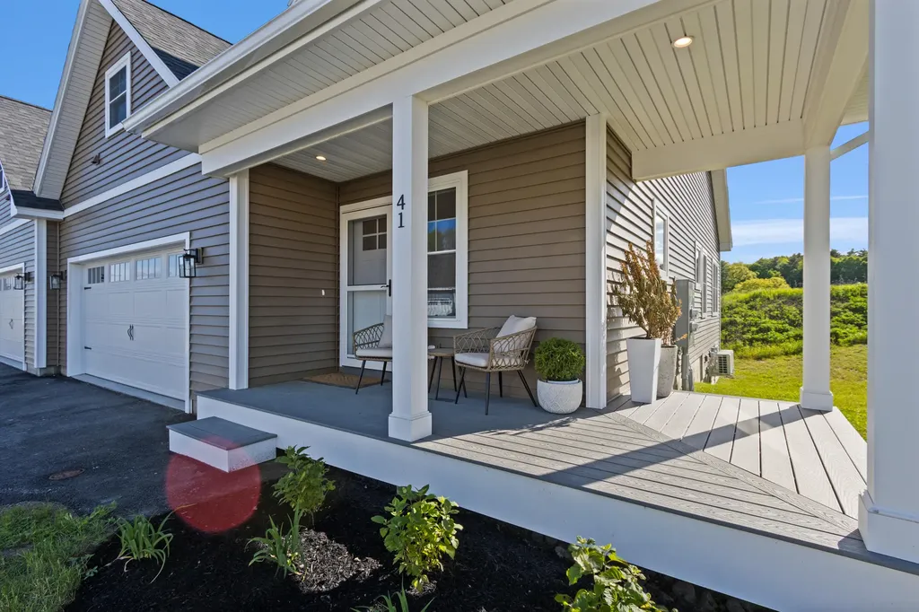 41 Brooks Edge Farm Road Westbrook ME 04092