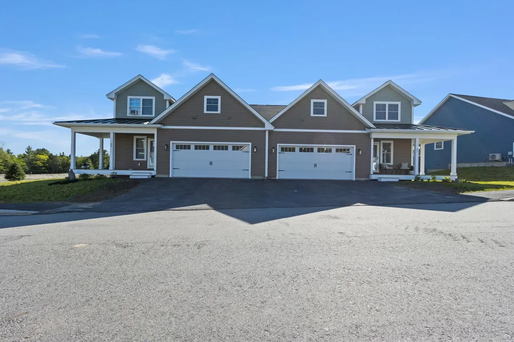 41 Brooks Edge Farm Road Westbrook ME 04092