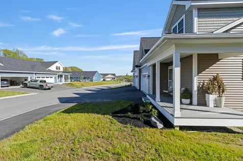 41 Brooks Edge Farm Road Westbrook ME 04092