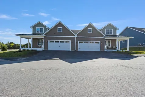 41 Brooks Edge Farm Road Westbrook ME 04092