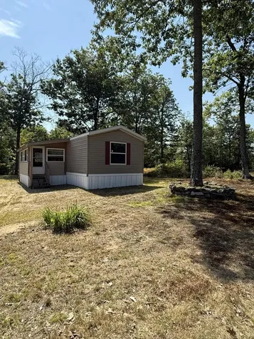 15 Michaels Way Paris ME 04281