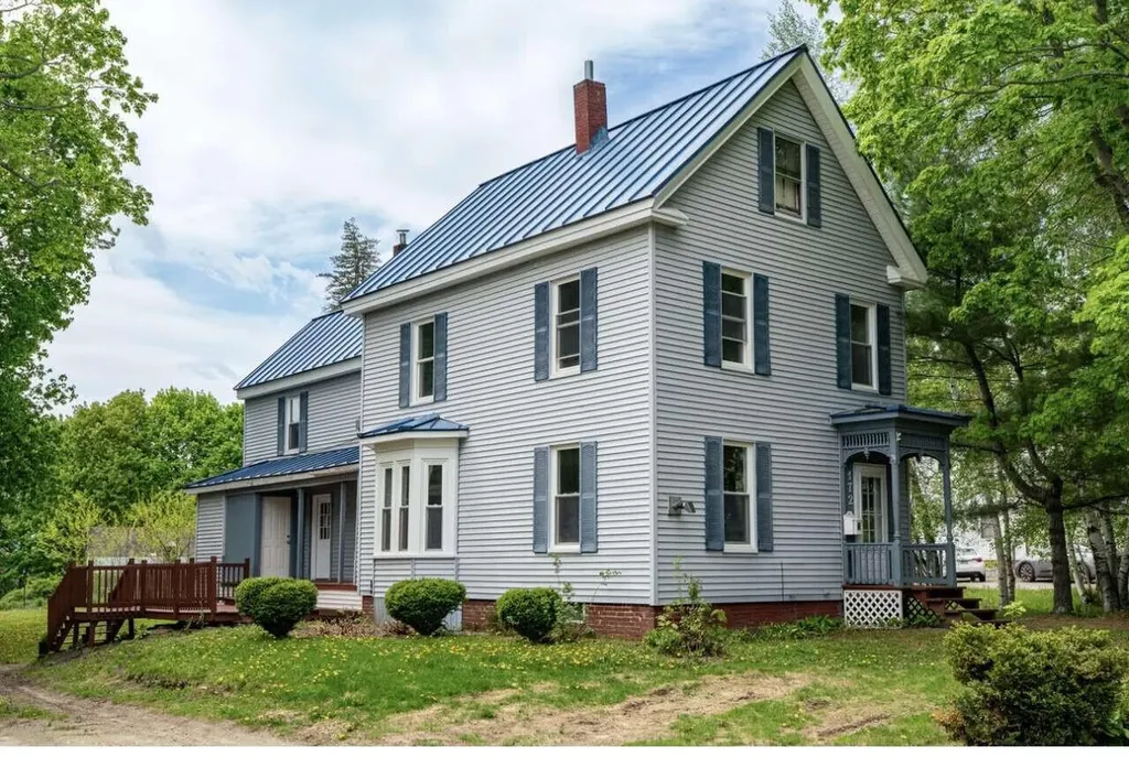 172 Highland Avenue Gardiner ME 04345