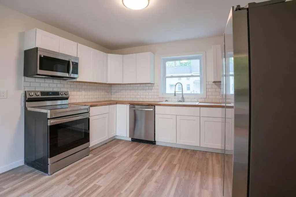 172 Highland Avenue Gardiner ME 04345