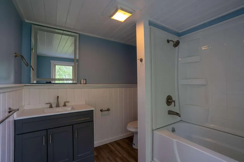 172 Highland Avenue Gardiner ME 04345