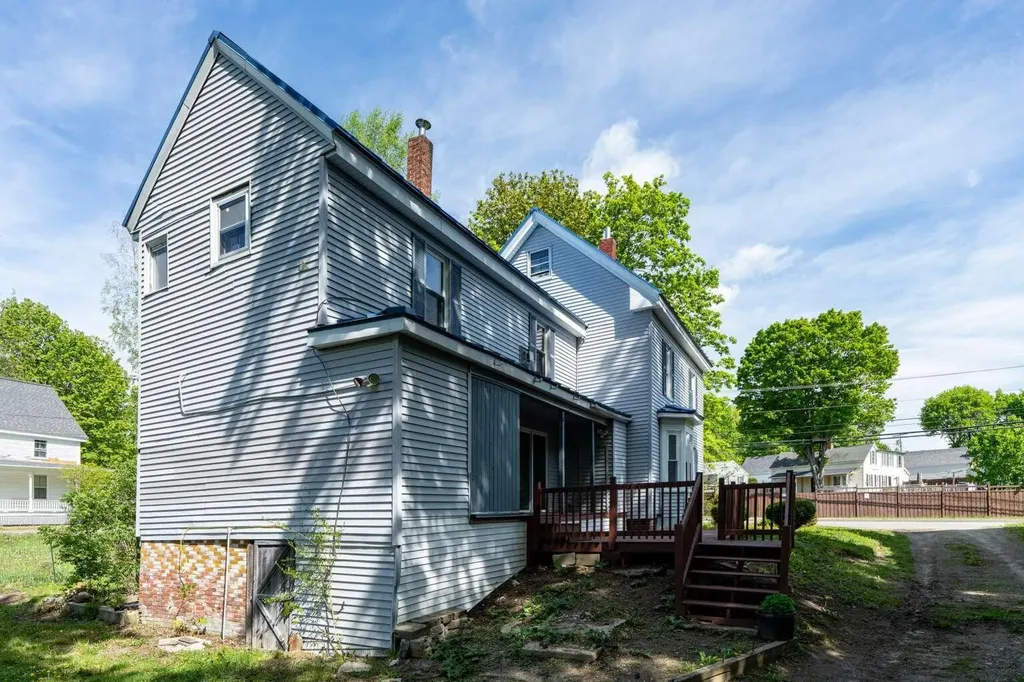 172 Highland Avenue Gardiner ME 04345