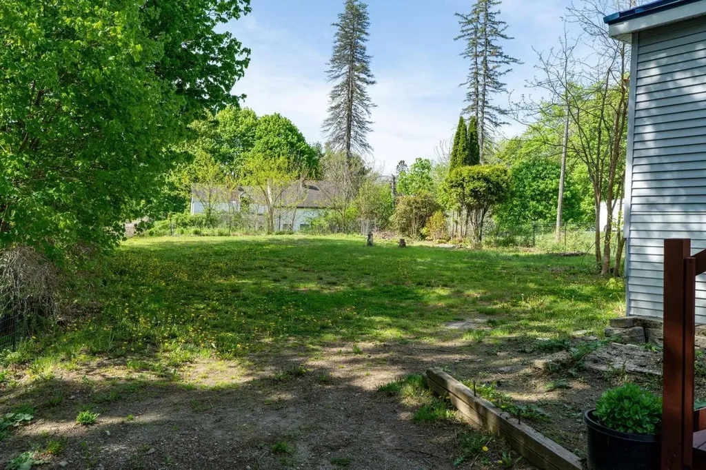 172 Highland Avenue Gardiner ME 04345