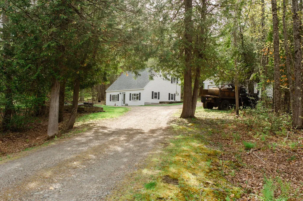 7 Upper Oak Point Road Winterport ME 04496