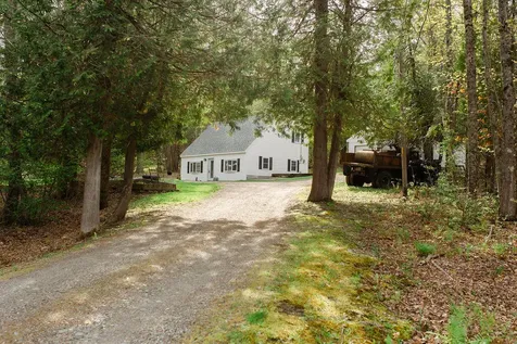 7 Upper Oak Point Road Winterport ME 04496