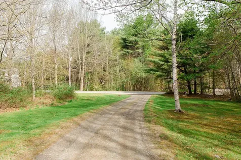 7 Upper Oak Point Road Winterport ME 04496