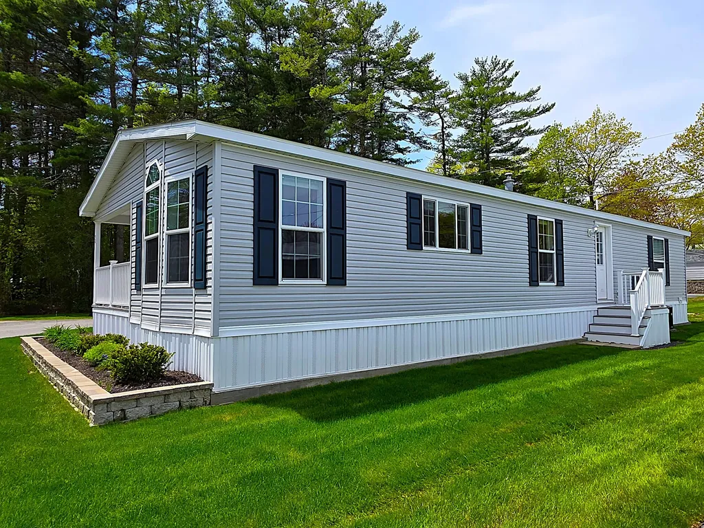 38 Anna Robert Circle Wells ME 04090