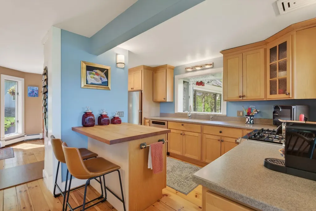 38 Porcupine Ridge Road Bremen ME 04551
