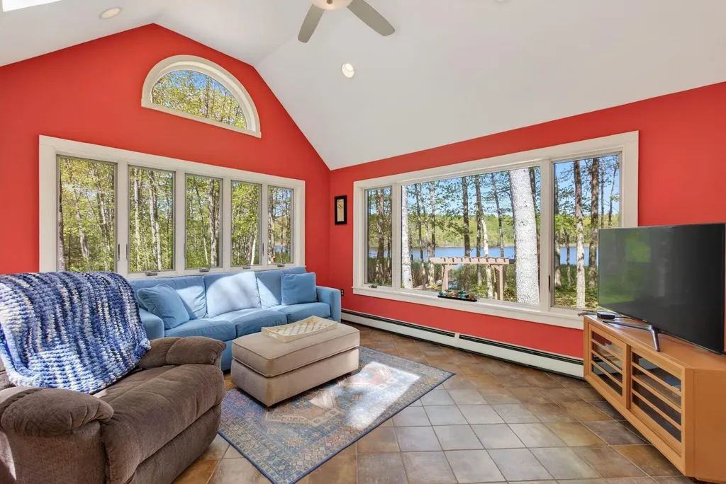 38 Porcupine Ridge Road Bremen ME 04551