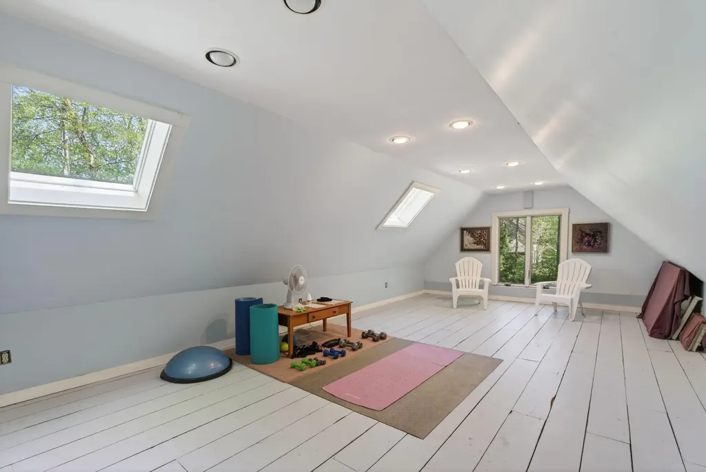 38 Porcupine Ridge Road Bremen ME 04551