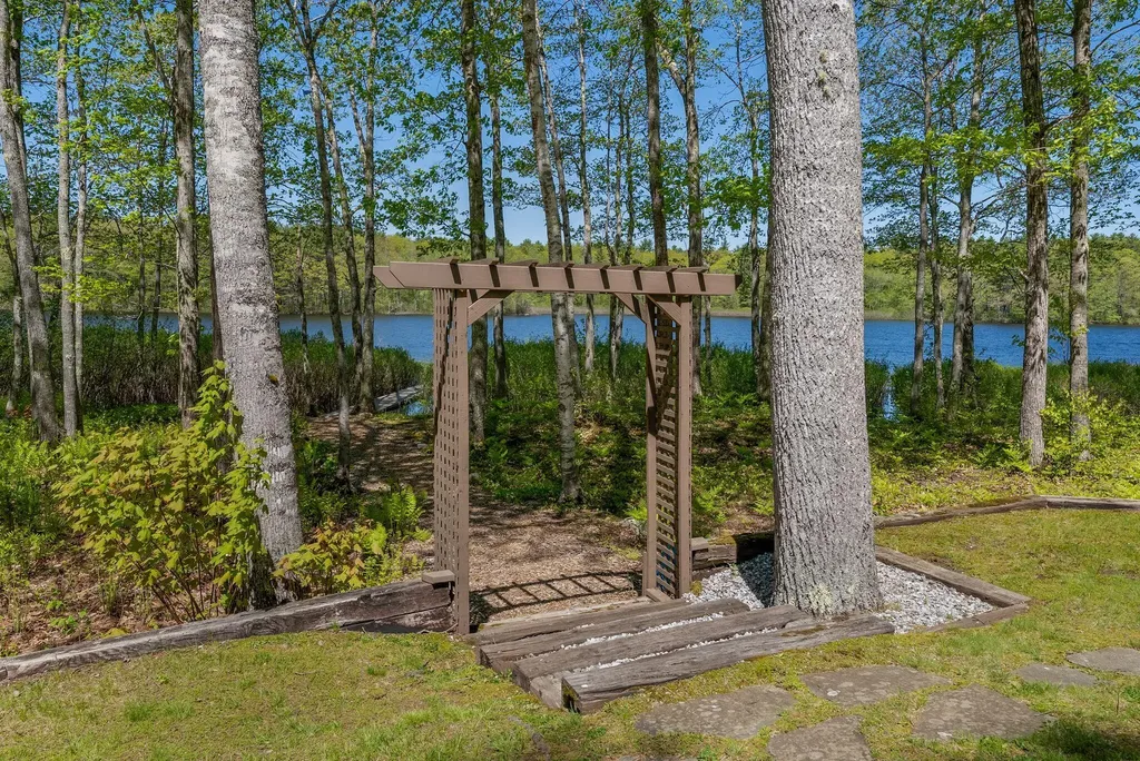 38 Porcupine Ridge Road Bremen ME 04551