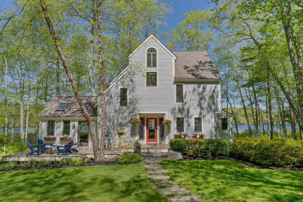 38 Porcupine Ridge Road Bremen ME 04551