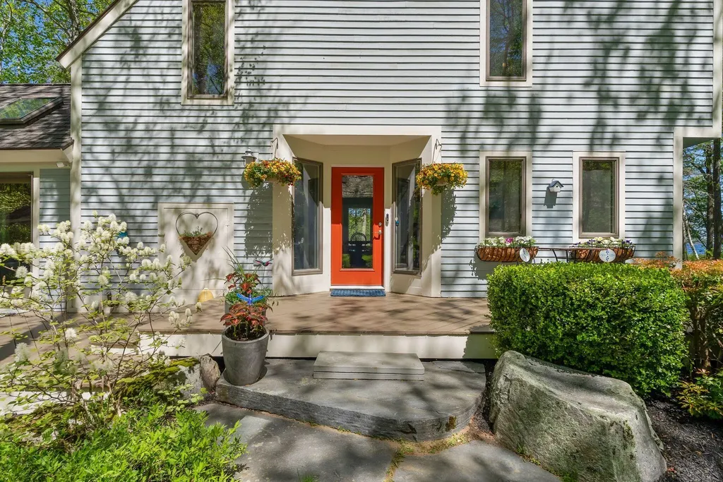 38 Porcupine Ridge Road Bremen ME 04551
