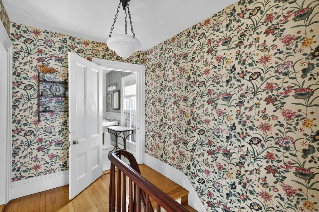 25 School Street Brunswick ME 04011