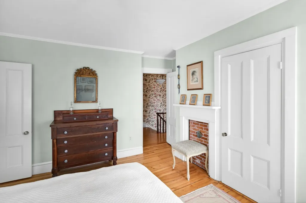 25 School Street Brunswick ME 04011