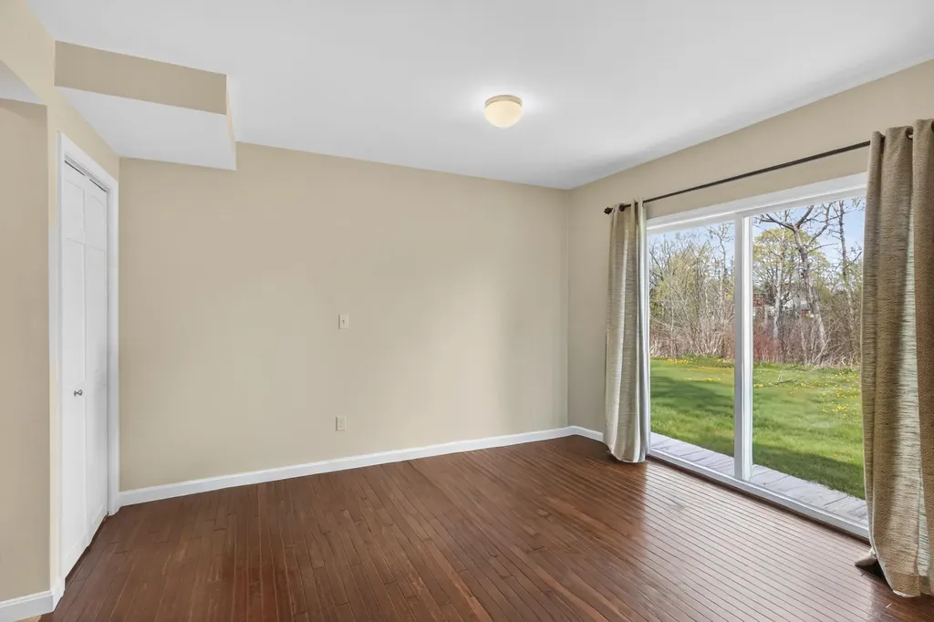 59 Broadway Rockland ME 04841