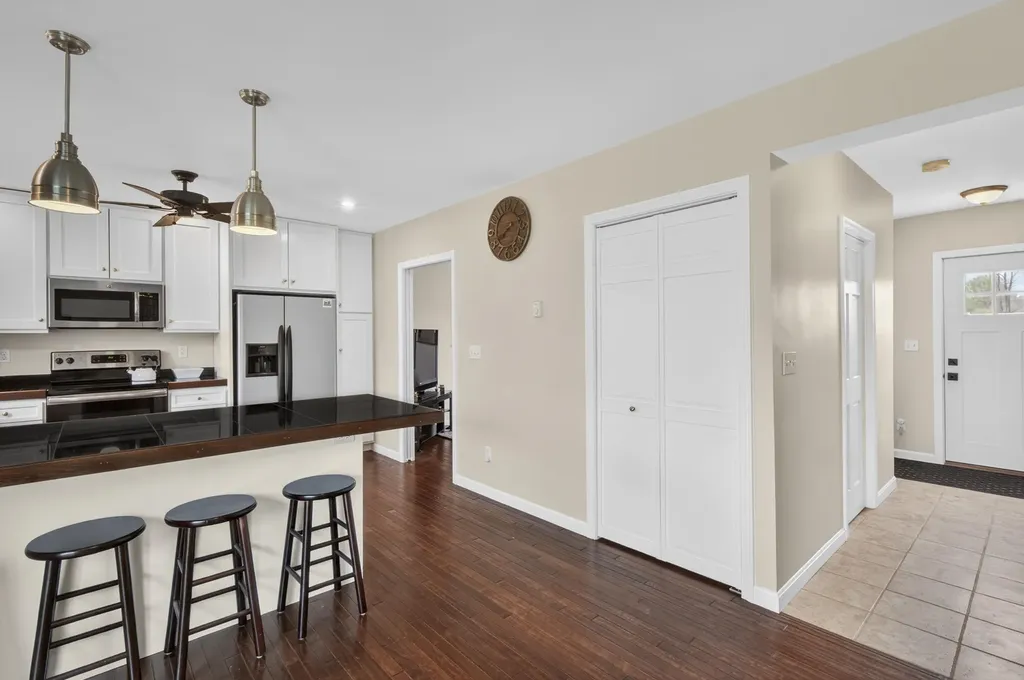59 Broadway Rockland ME 04841