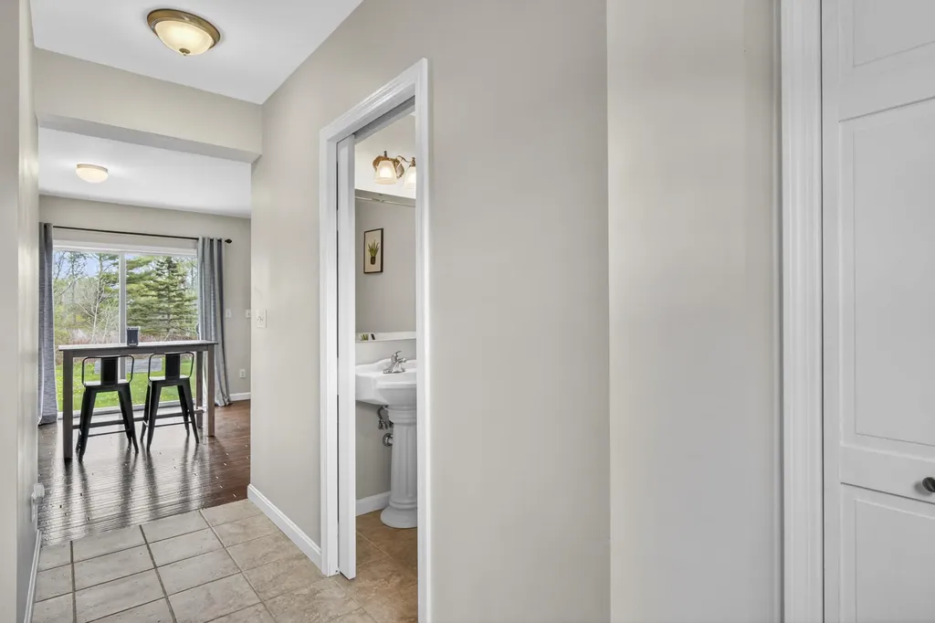 59 Broadway Rockland ME 04841