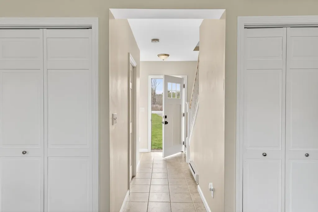 59 Broadway Rockland ME 04841