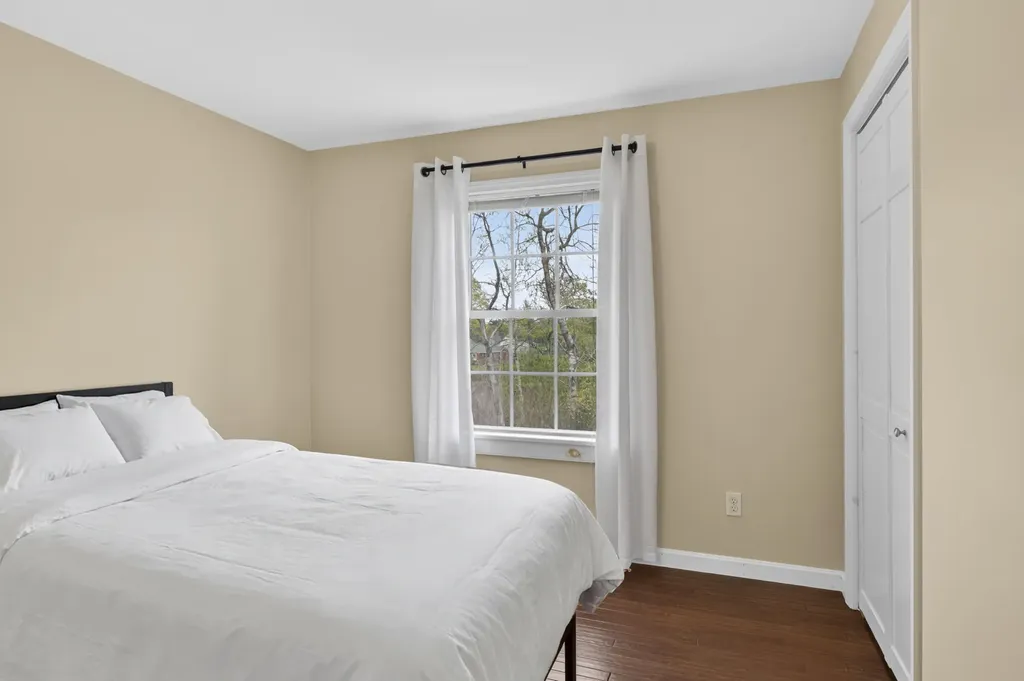 59 Broadway Rockland ME 04841