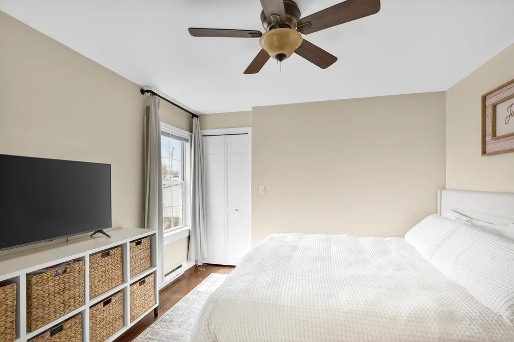 59 Broadway Rockland ME 04841