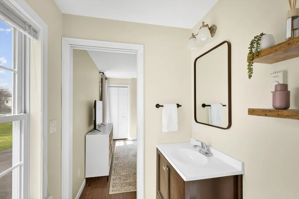 59 Broadway Rockland ME 04841