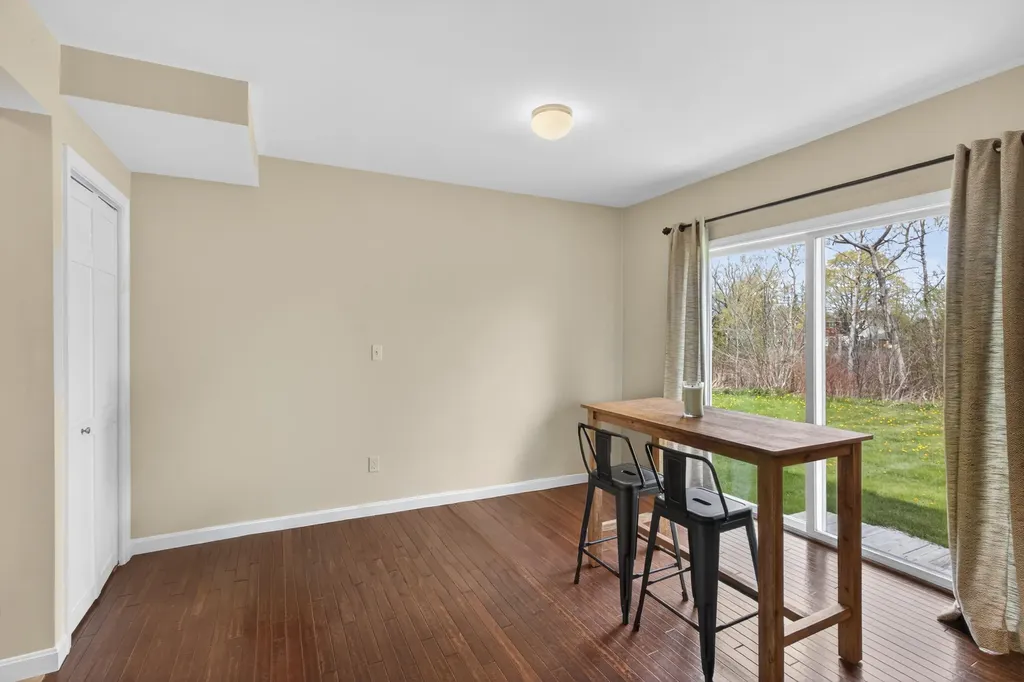 59 Broadway Rockland ME 04841