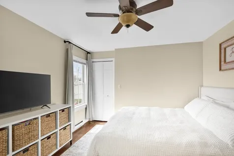 59 Broadway Rockland ME 04841