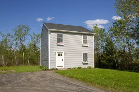 59 Broadway Rockland ME 04841