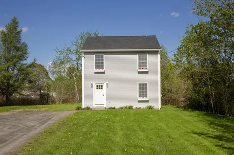 59 Broadway Rockland ME 04841
