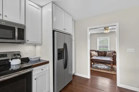 59 Broadway Rockland ME 04841