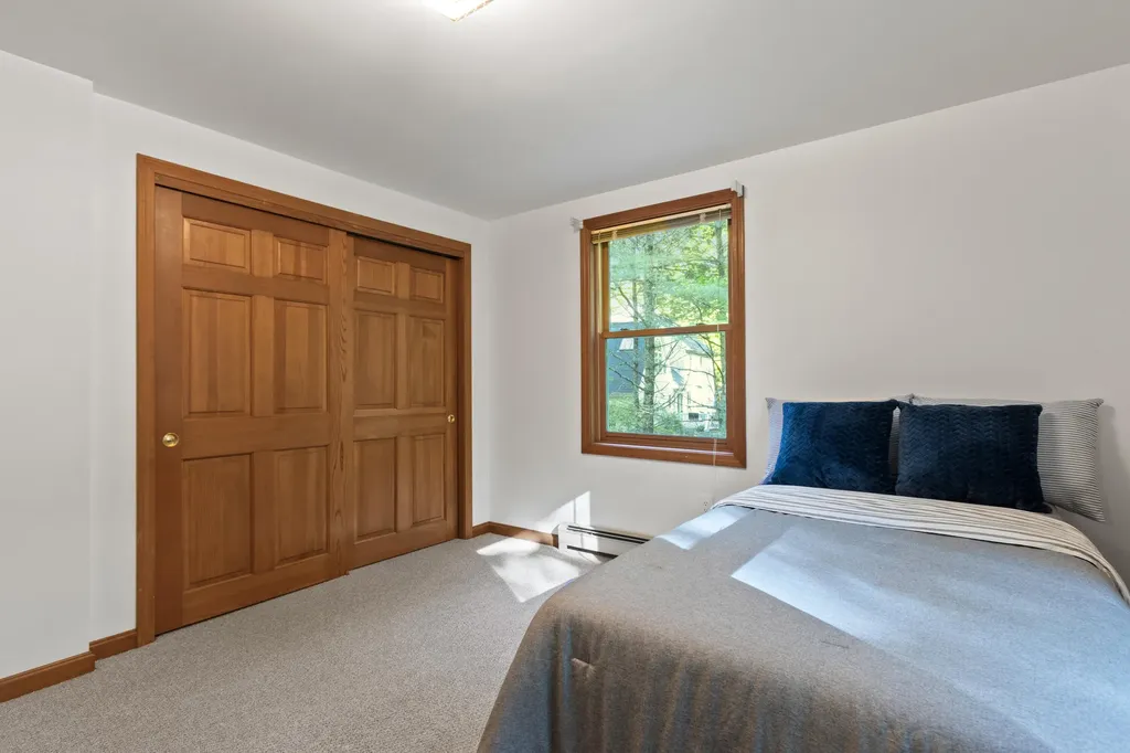 4 Mayfield Drive Westbrook ME 04092