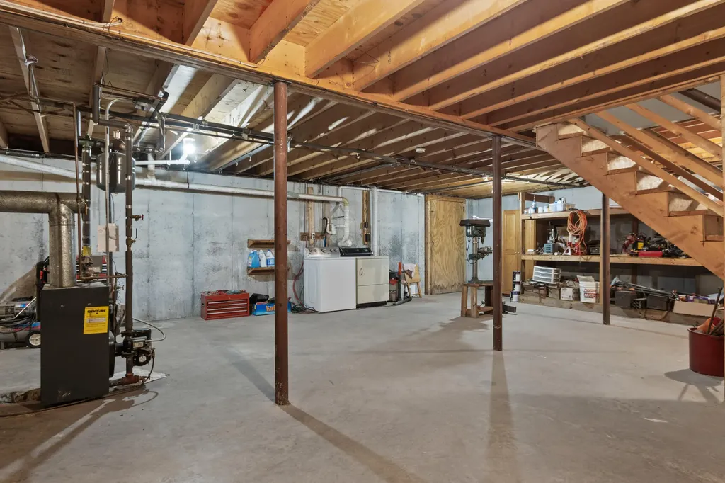 4 Mayfield Drive Westbrook ME 04092
