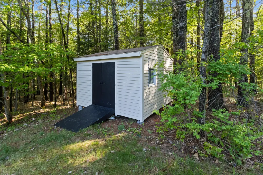 4 Mayfield Drive Westbrook ME 04092