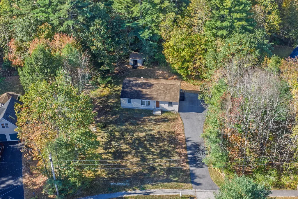 4 Mayfield Drive Westbrook ME 04092