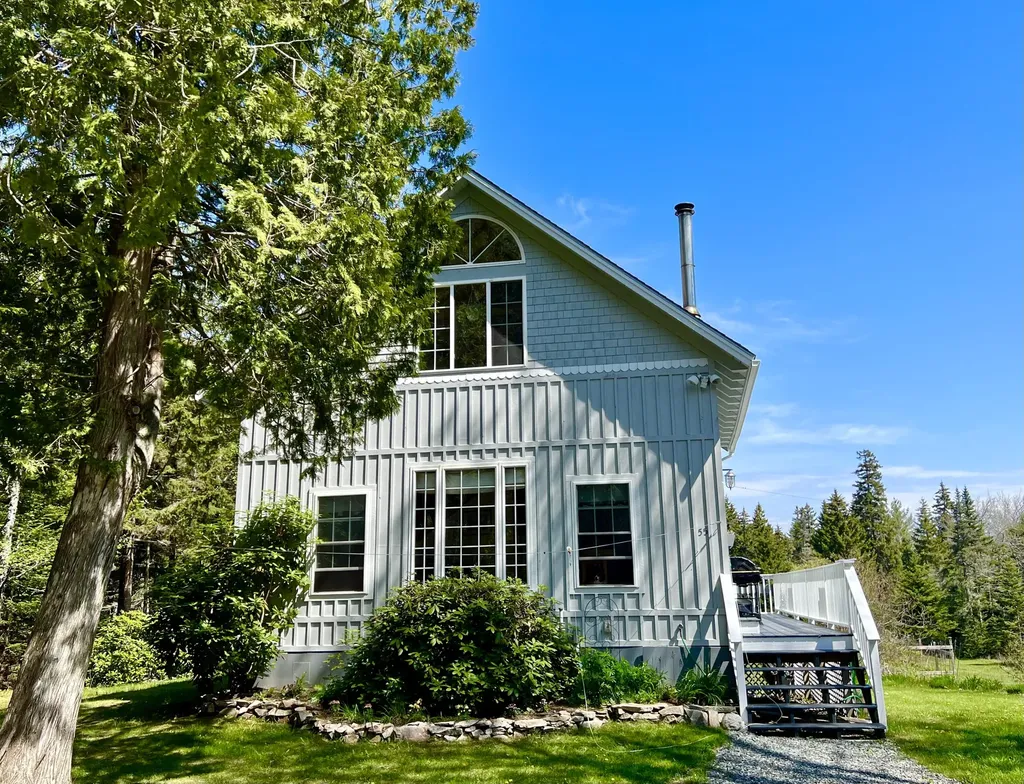 55 Bayview Drive Tremont ME 04612