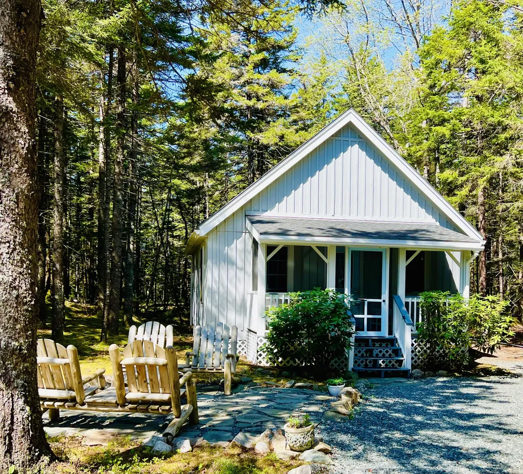 55 Bayview Drive Tremont ME 04612