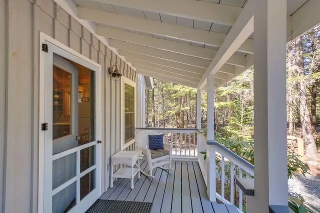 55 Bayview Drive Tremont ME 04612